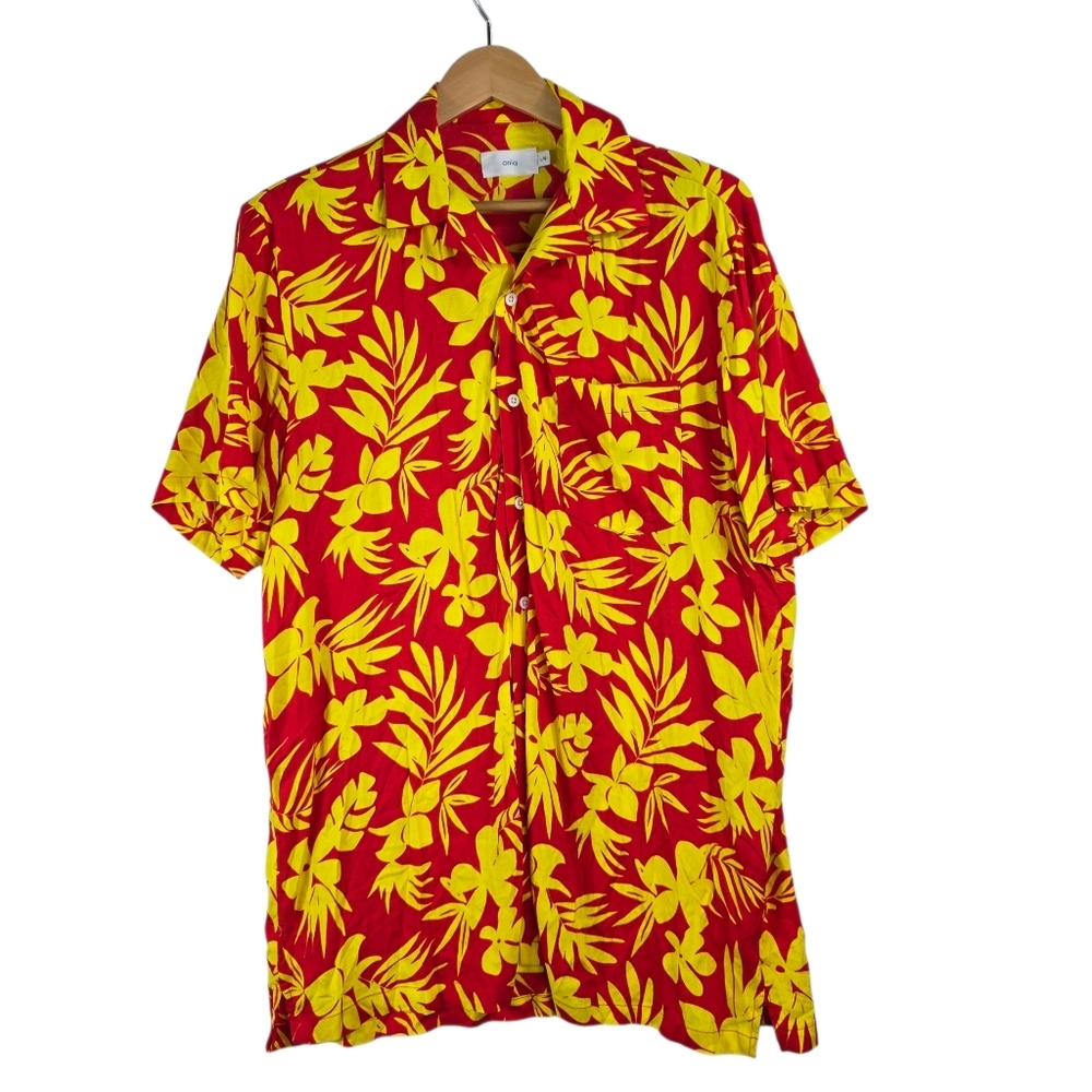 Onia Hawaiian print button down beach shirt